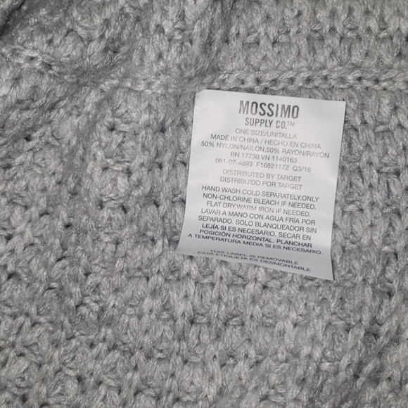 New infinity scarf & beanie  set - Picture 4 of 4